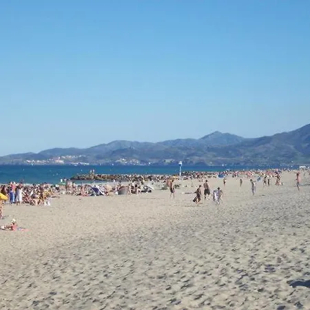 Daire F2 - Front De - Les Pieds Dans L'eau - Situe A Saint-cyprien Sud - 30m Et - Et Non 500m- Avec Belle Vue Sur Depuis La Terrasse - Piscine - Parking Privatif - 4 Personnes